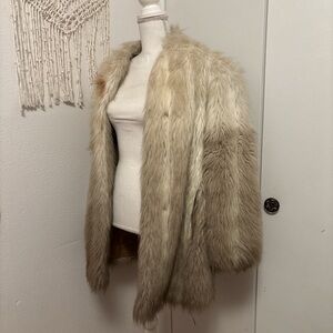 Chic 90s Faux Fur Coat 🍰(SOLD)